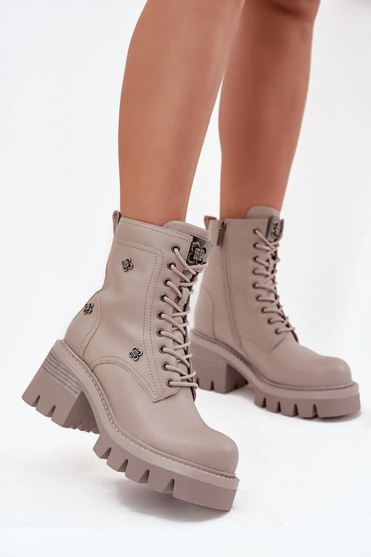 Bootie model 220492 Step in style