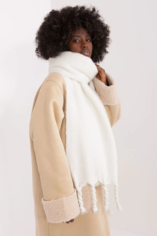 Shawl model 208270 AT