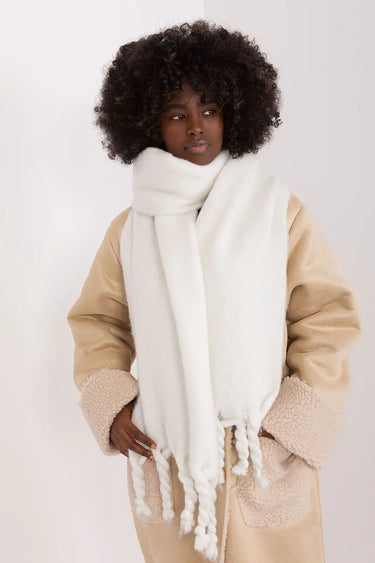 Shawl model 208270 AT