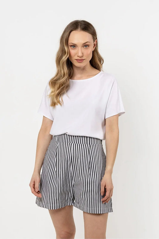 Shorts model 212202 awama