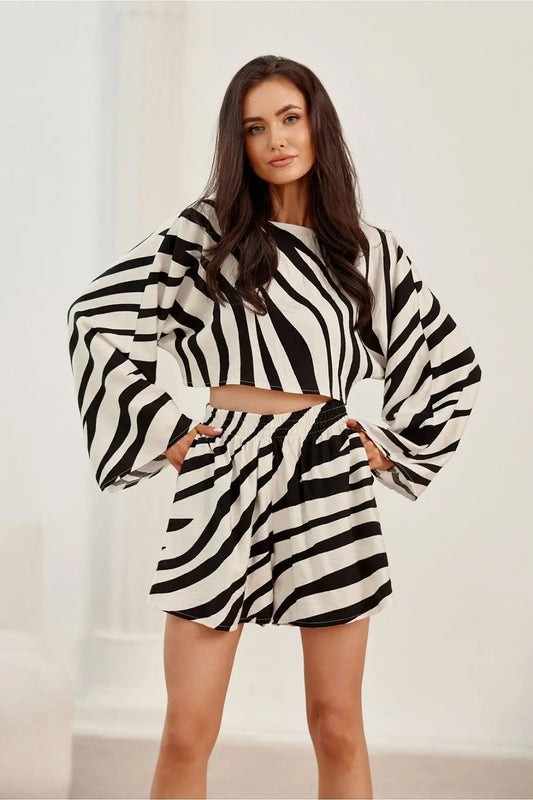 Shorts model 213985 Roco Fashion