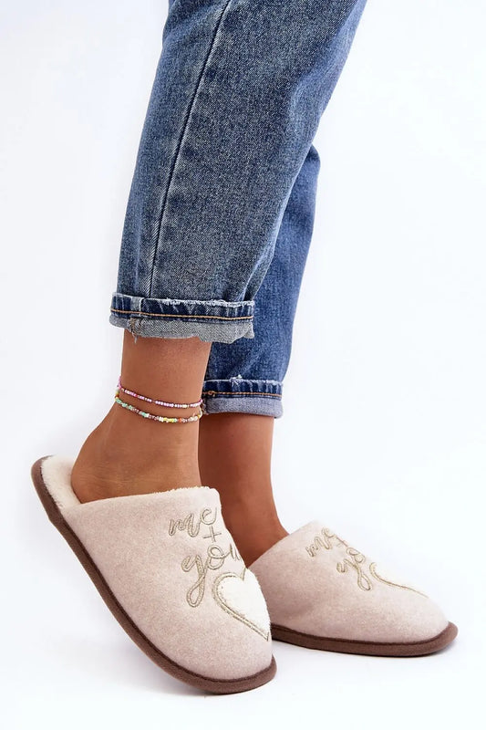  Slippers model 189102 Step in style 