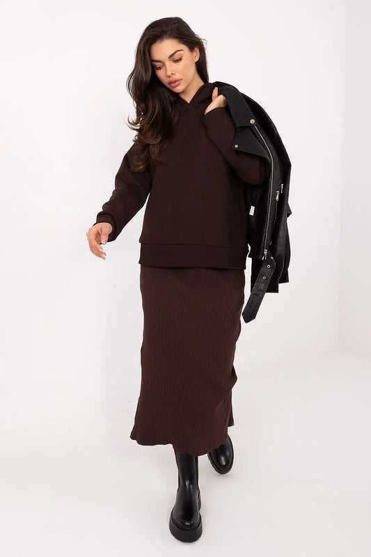  Sweatshirt model 220400 Relevance 