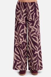  Women trousers model 218654 BeWear 
